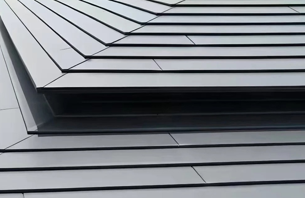  Stehfalz-Dachpaneele aus Metall: Kosten-, Material- und Installationsanleitung